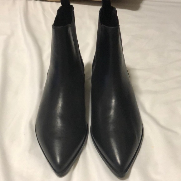 stories chelsea boots